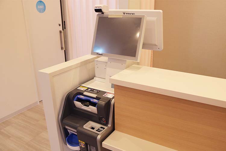 自動精算機を導入しています